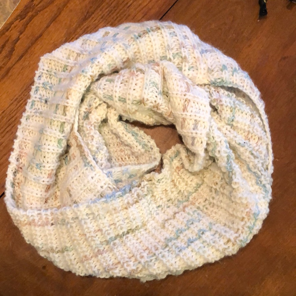 Knit infinity scarf